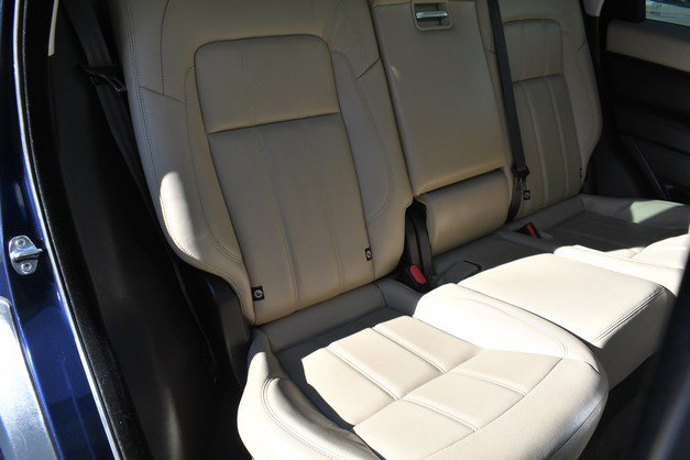 Used 2020 Land Rover Range Rover Sport SE image 29