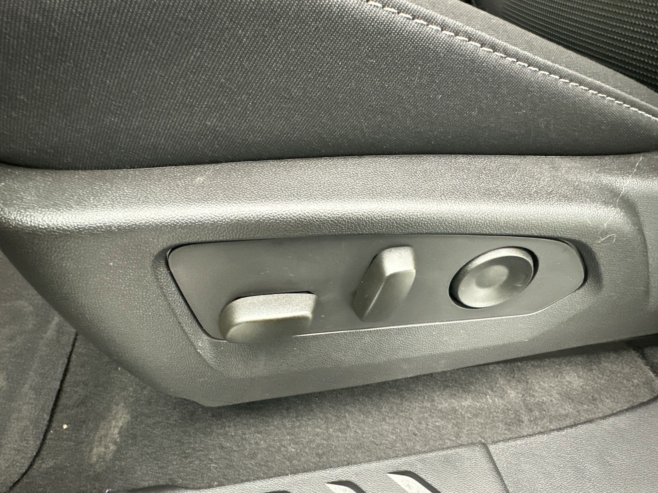 New 2026 Chevrolet Colorado LT image 12