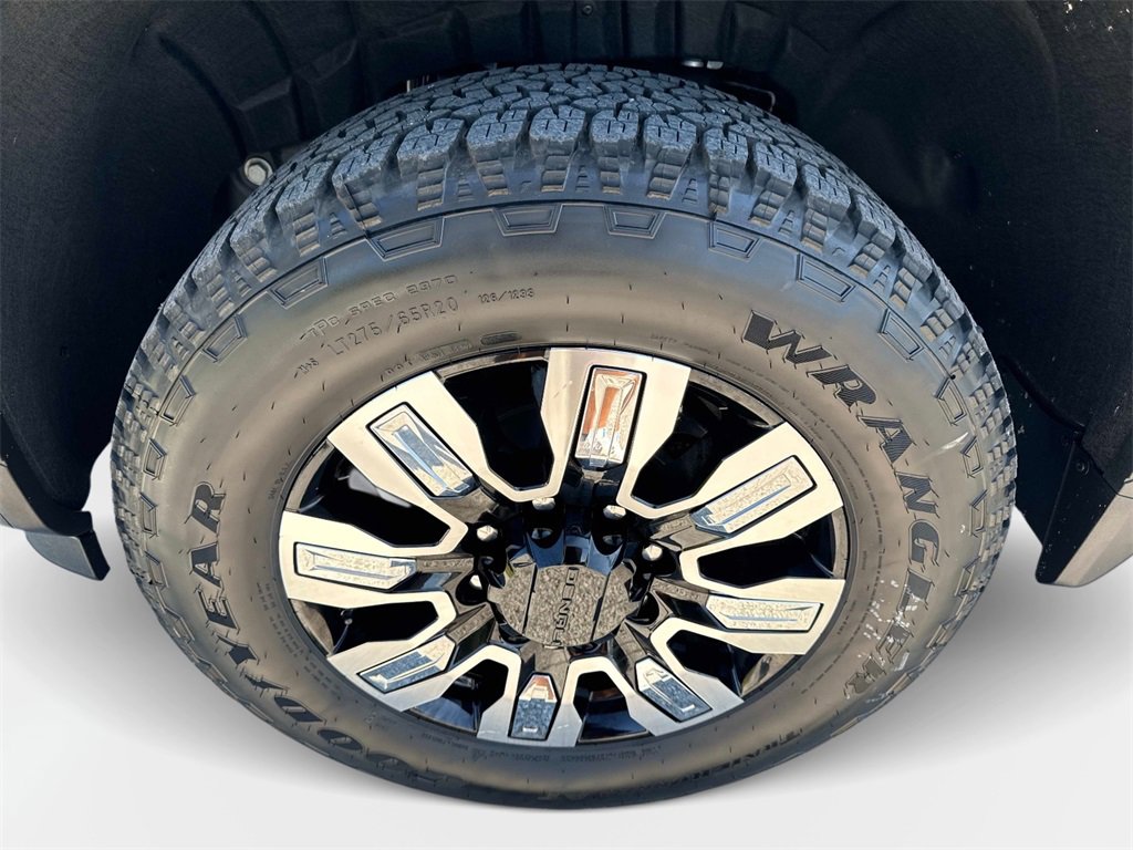 New 2026 GMC Sierra 2500 Denali w/ Denali Reserve Package image 8