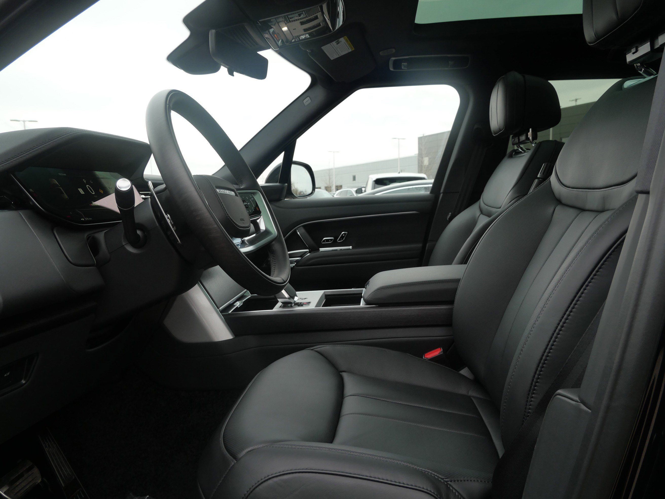 New 2026 Land Rover Range Rover SE AWD/4WD image 3