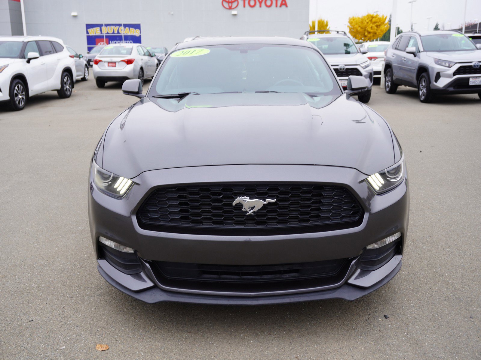 Used 2017 Ford Mustang Coupe image 6