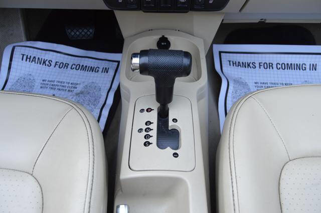 Used 2008 Volkswagen Beetle S image 24