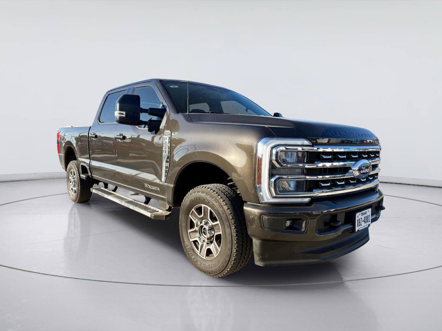 Used 2025 Ford F250 Lariat w/ FX4 Off-Road Package AWD/4WD image 1
