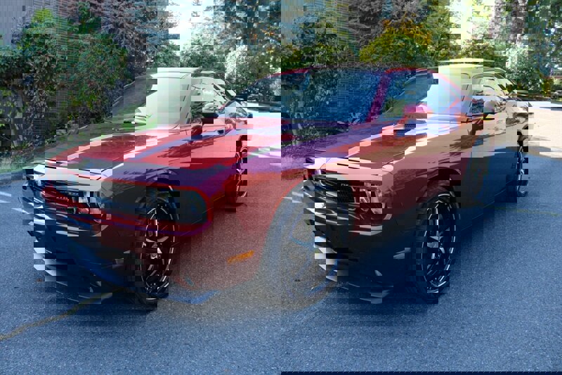 Used 2009 Dodge Challenger SE