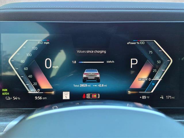 Used 2023 BMW i7 xDrive60 w/ Executive Package 2 AWD/4WD image 12