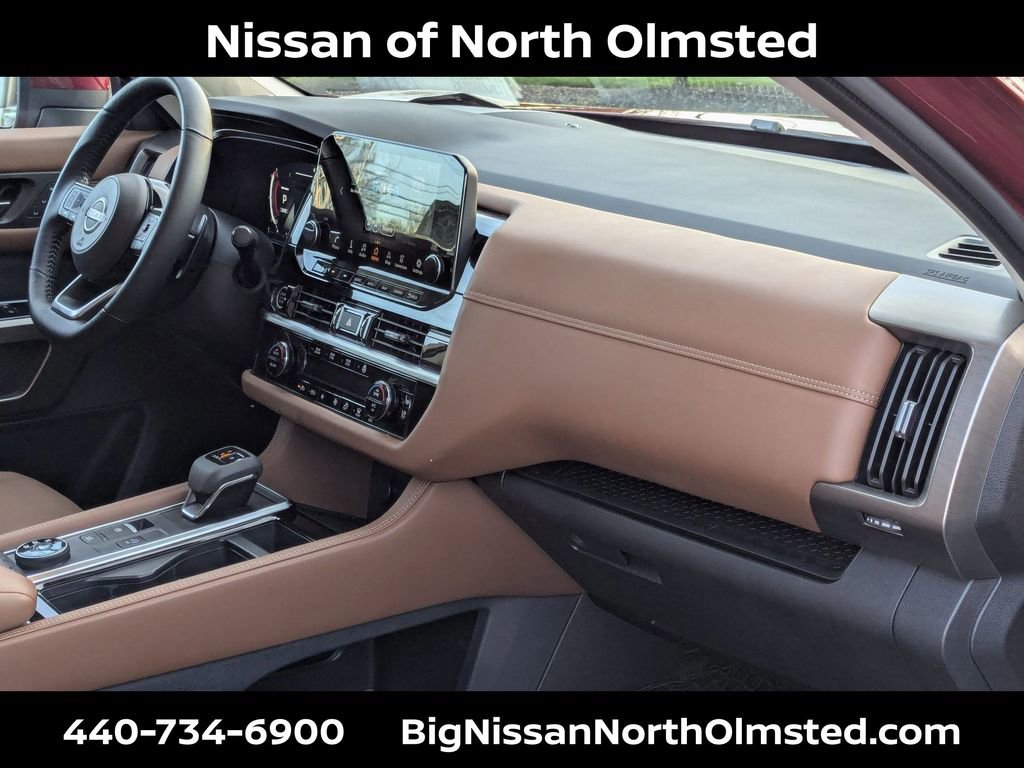Certified 2024 Nissan Pathfinder Platinum AWD/4WD image 29