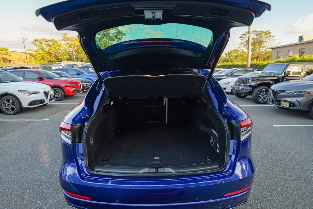 Used 2022 Maserati Levante GT image 52