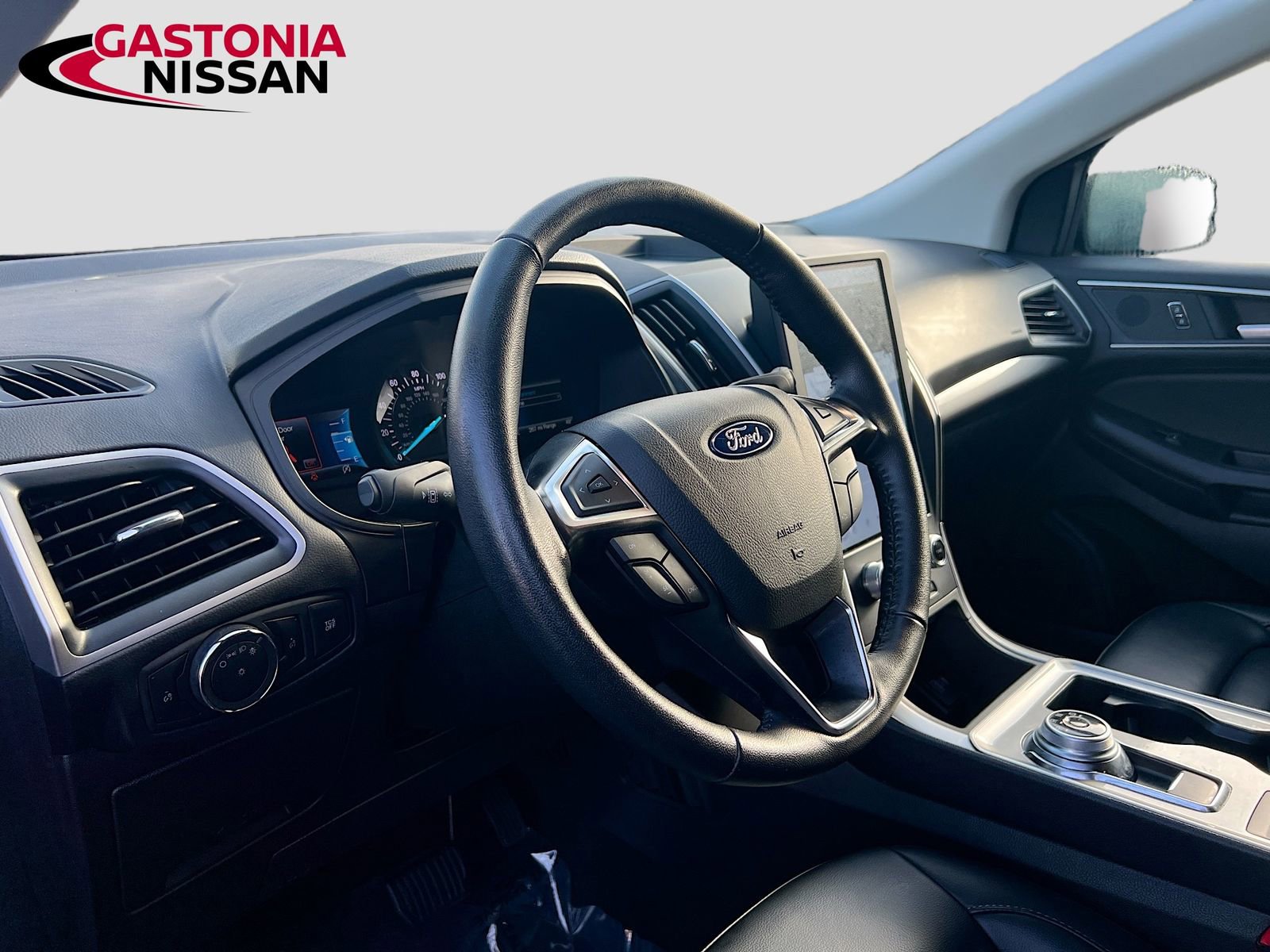 Used 2024 Ford Edge SEL image 10