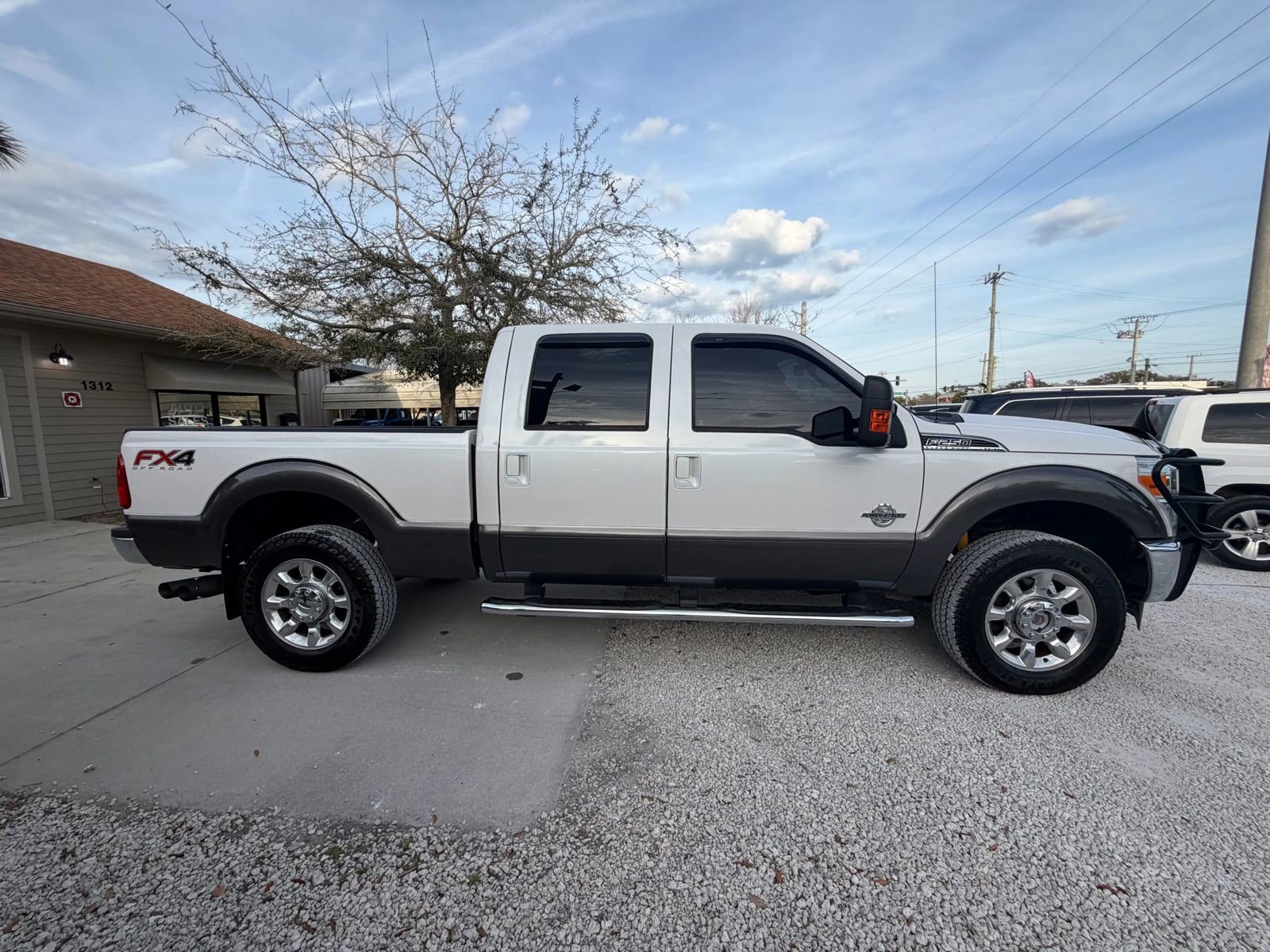 Used 2015 Ford F250 Lariat w/ Lariat Ultimate Package image 5