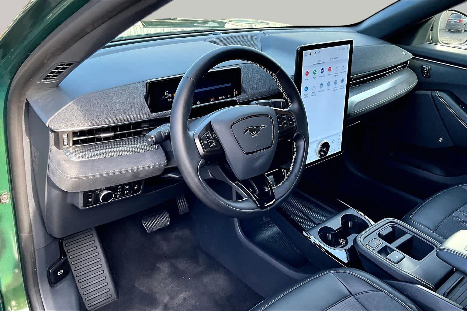 Used 2025 Ford Mustang Mach-E GT AWD/4WD image 21