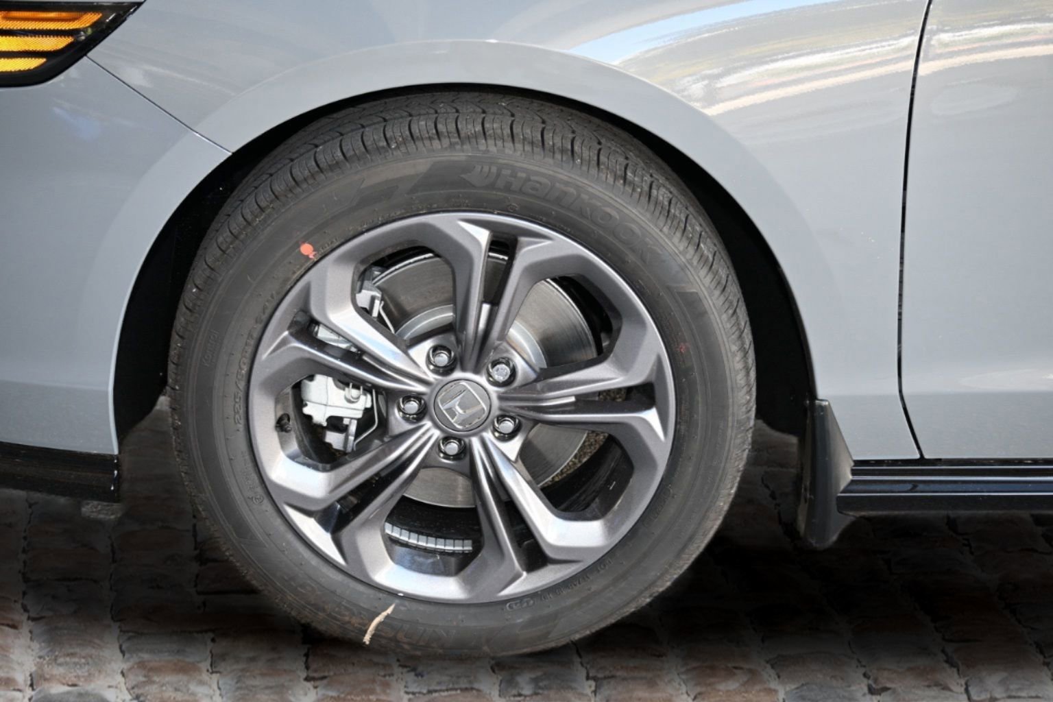 New 2026 Honda Accord EX-L image 30