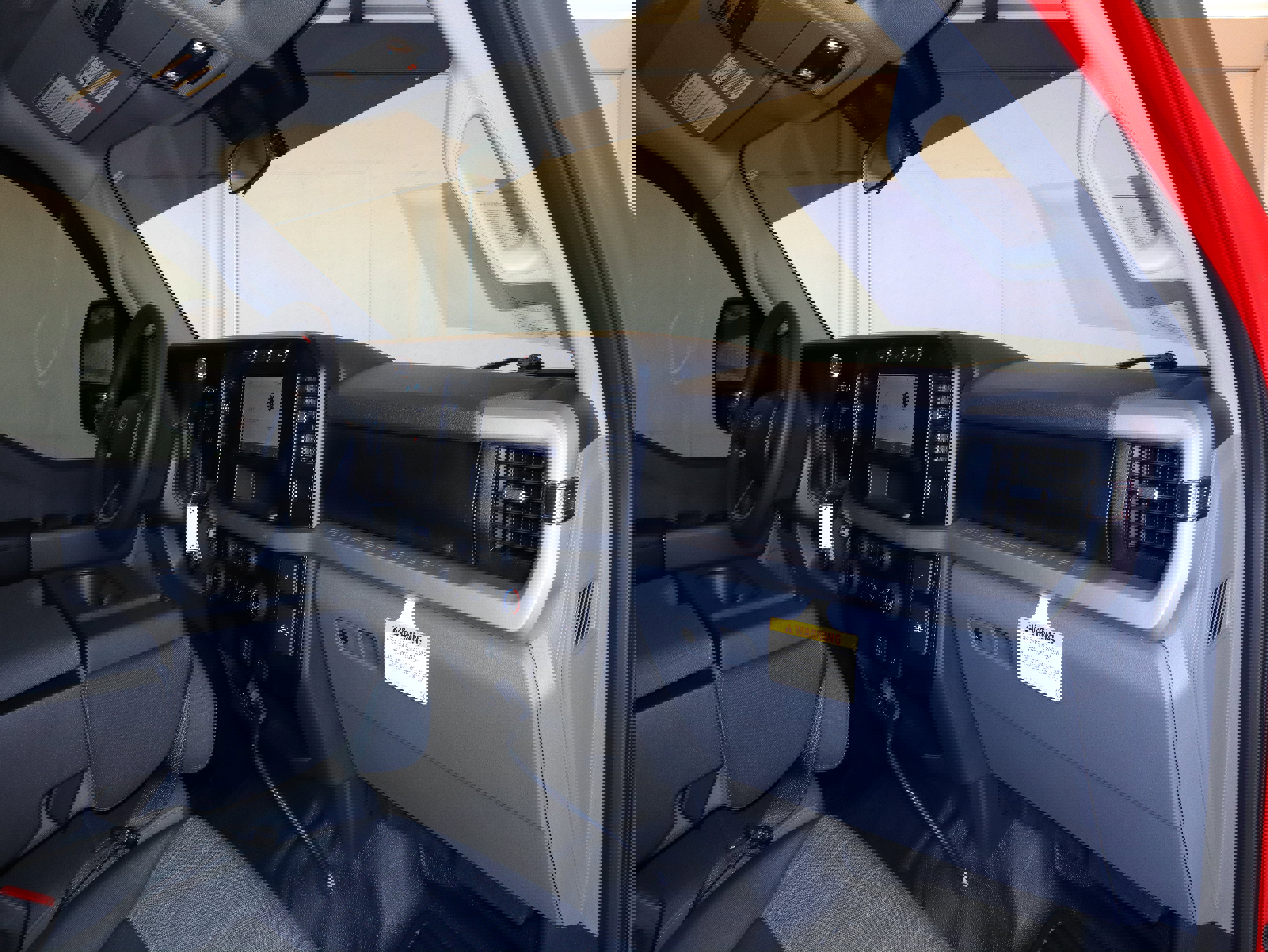 Used 2023 Ford F550 4x4 Crew Cab Super Duty image 35