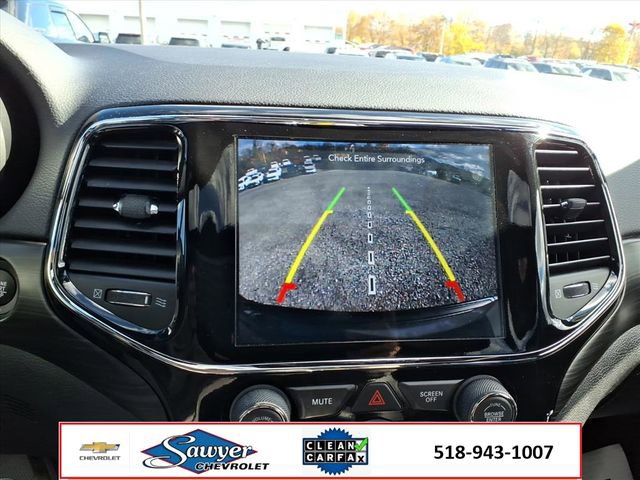 Used 2022 Jeep Grand Cherokee Laredo X image 23