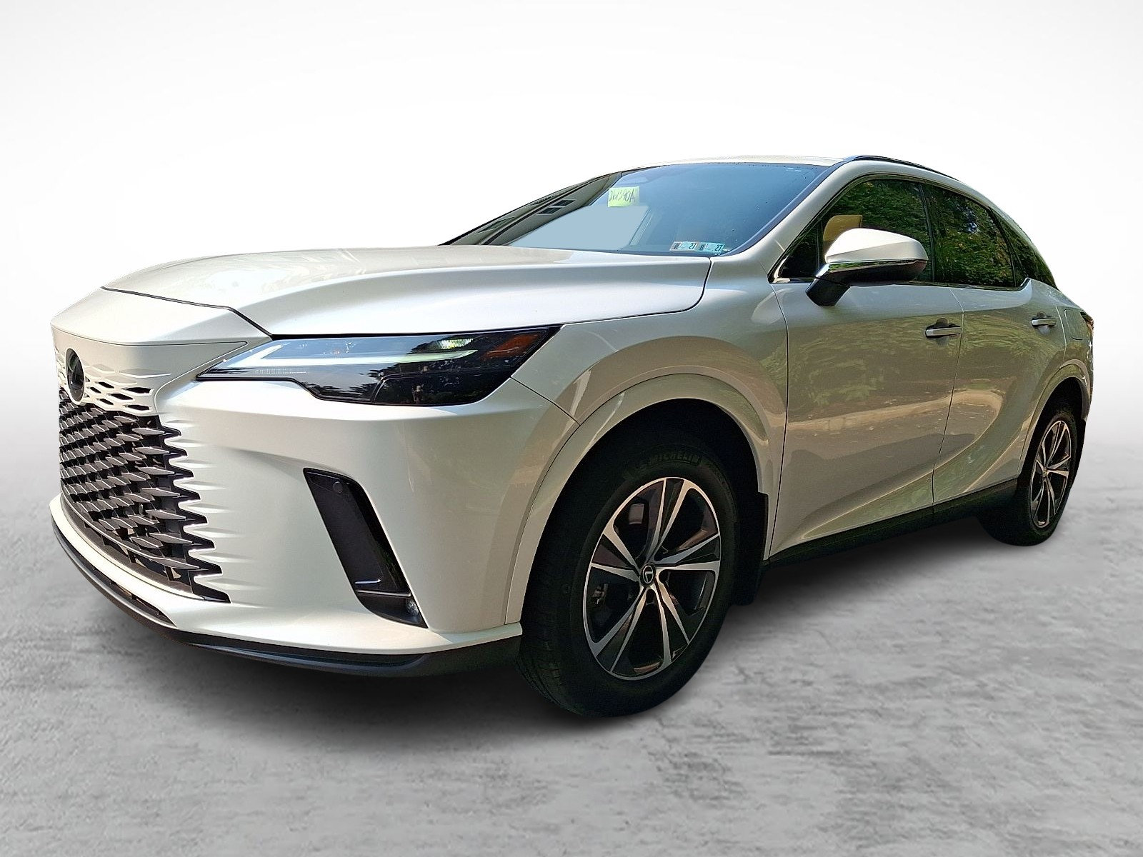 Certified 2024 Lexus RX 350h w/ Accessory Package (P1) AWD/4WD image 3