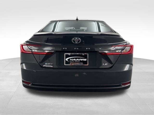 Used 2025 Toyota Camry LE image 7