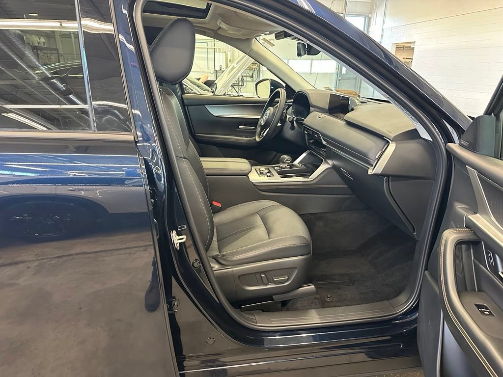 Certified 2024 MAZDA CX-90 3.3 Turbo w/ Premium Package AWD/4WD image 17