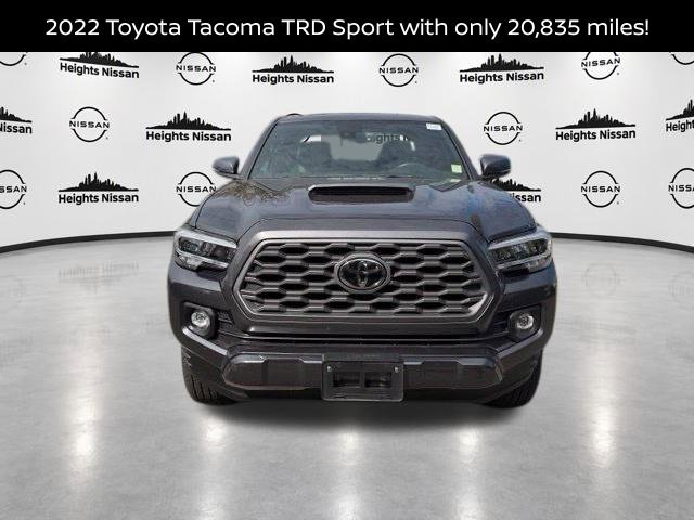 Used 2022 Toyota Tacoma TRD Sport AWD/4WD image 4