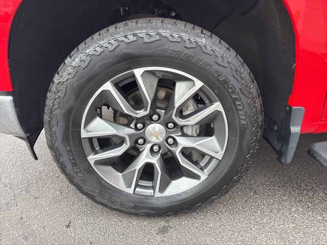 Used 2023 Chevrolet Silverado 1500 LT image 9