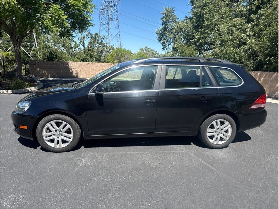 Used 2013 Volkswagen Jetta TDI FWD image 2