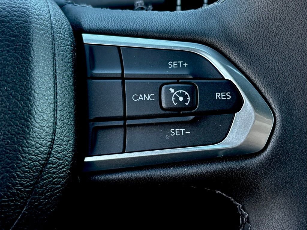 New 2026 Jeep Compass Latitude AWD/4WD image 9