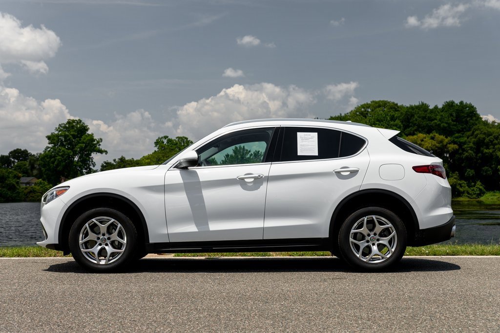 Used 2021 Alfa Romeo Stelvio Sprint image 6