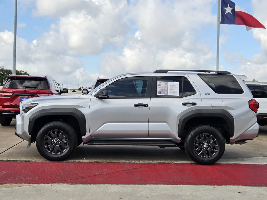 Used 2025 Toyota 4Runner SR5 AWD/4WD image 6