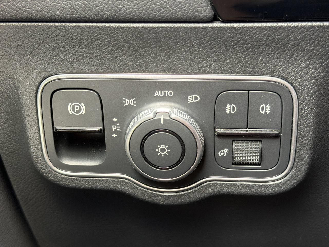 Used 2025 Mercedes-Benz GLA 250 image 14