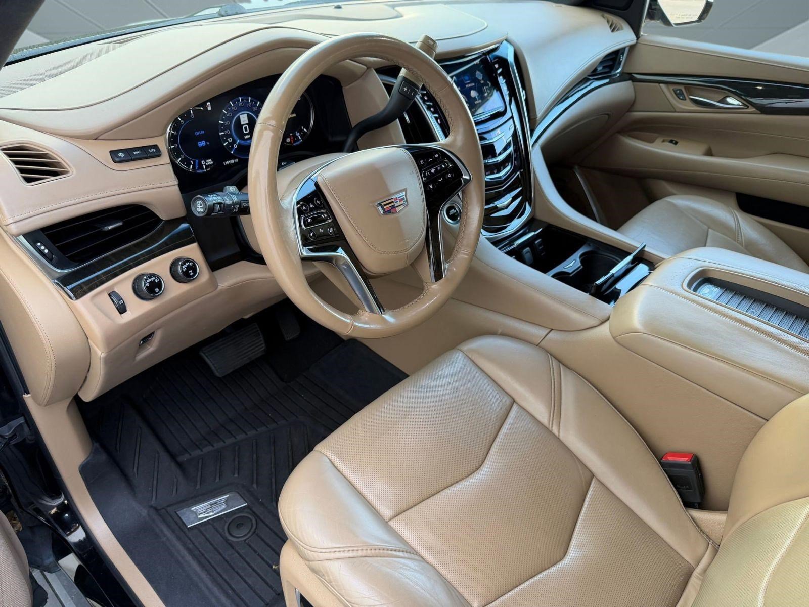 Used 2019 Cadillac Escalade ESV Platinum image 4
