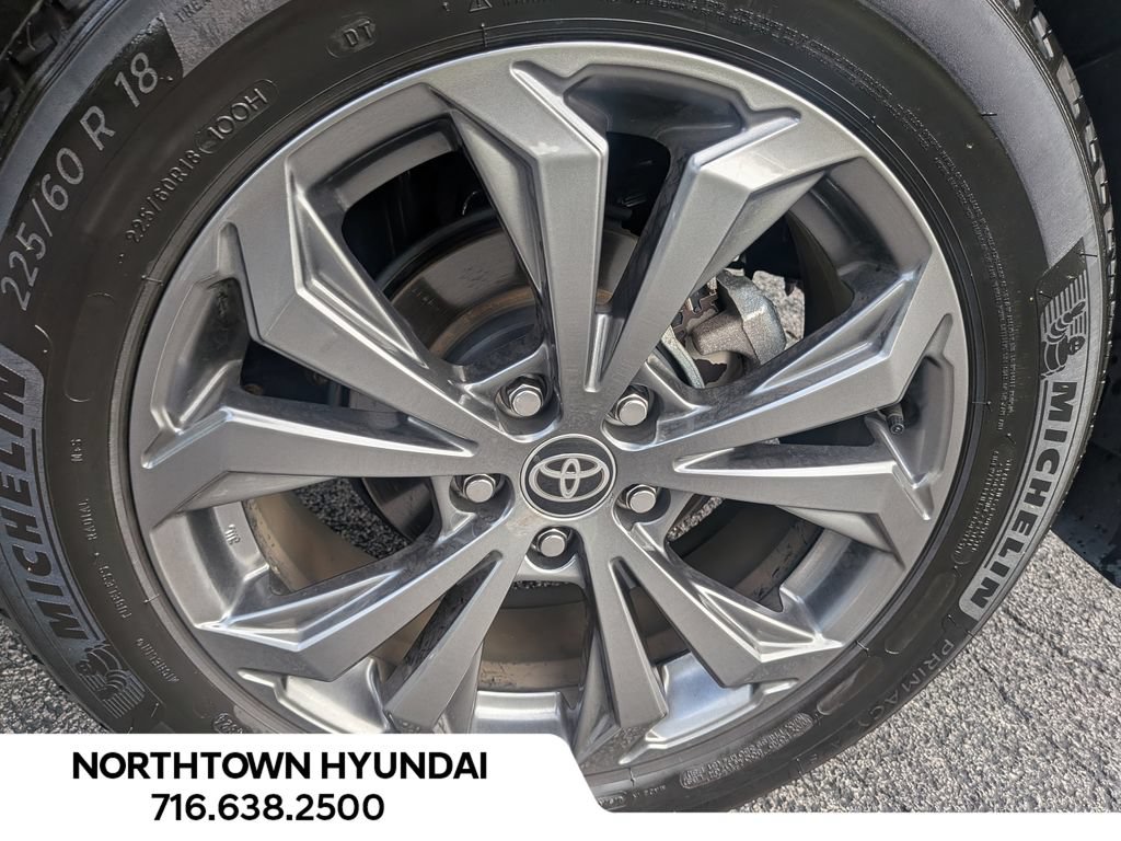 Used 2025 Toyota RAV4 XLE Premium w/ Weather Package AWD/4WD image 41