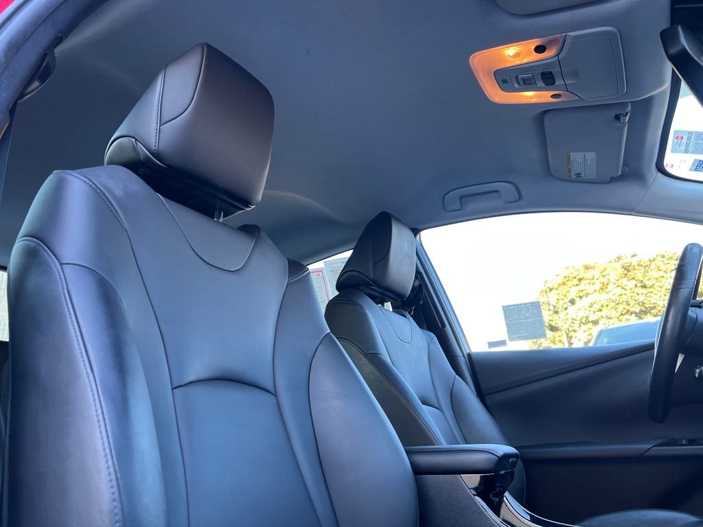 Certified 2017 Toyota Prius Prime Advanced image 21