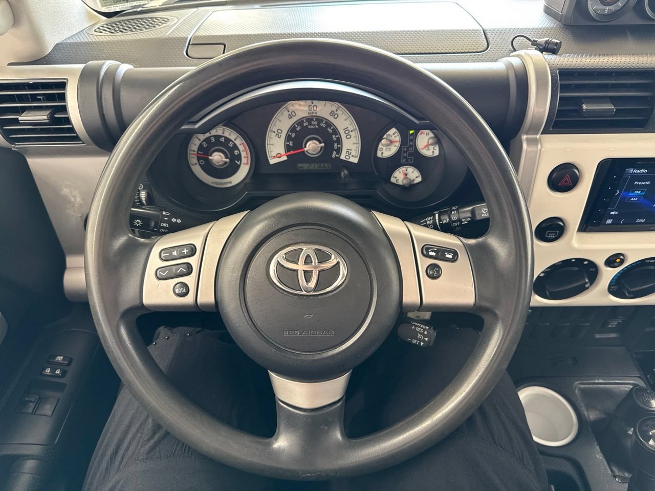 Used 2014 Toyota FJ Cruiser 4WD w/ Convenience Package image 23