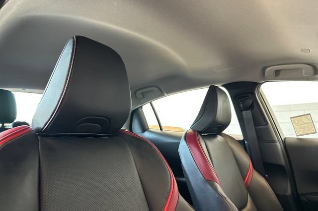 Used 2025 Toyota Prius Plug-In Hybrid FWD image 19
