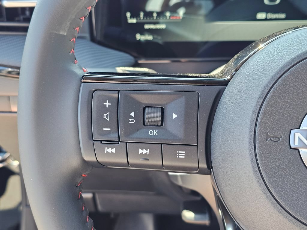 New 2026 Nissan Kicks SR w/ Cold Weather Package AWD/4WD image 32