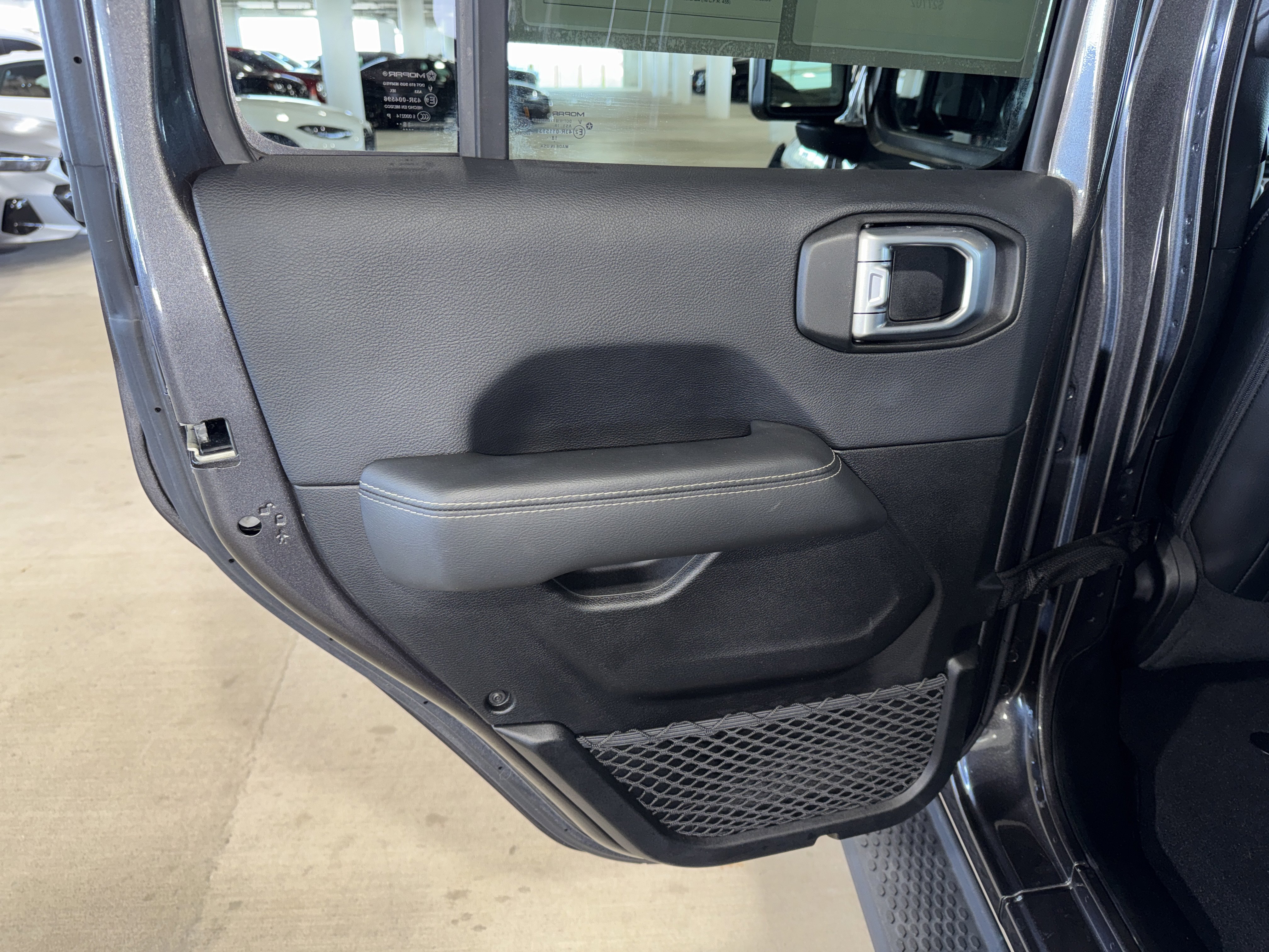 Used 2019 Jeep Wrangler Unlimited Sahara image 16