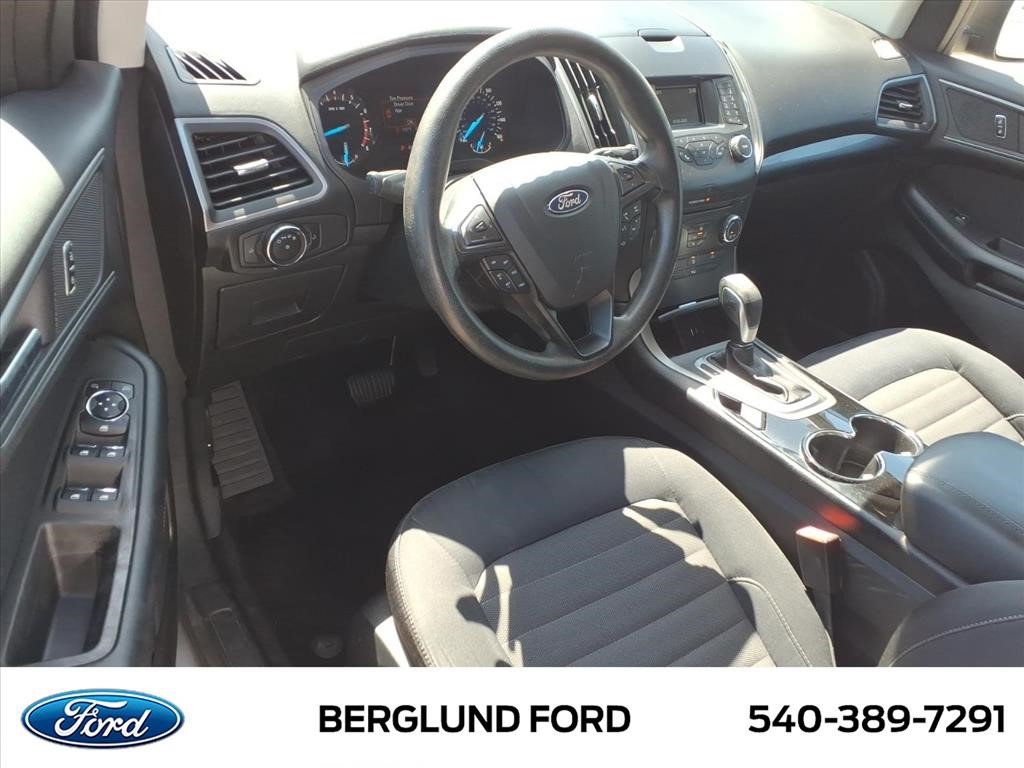Used 2016 Ford Edge SE AWD/4WD image 16