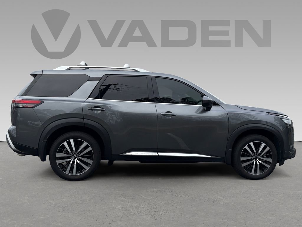 Used 2025 Nissan Pathfinder Platinum FWD image 8