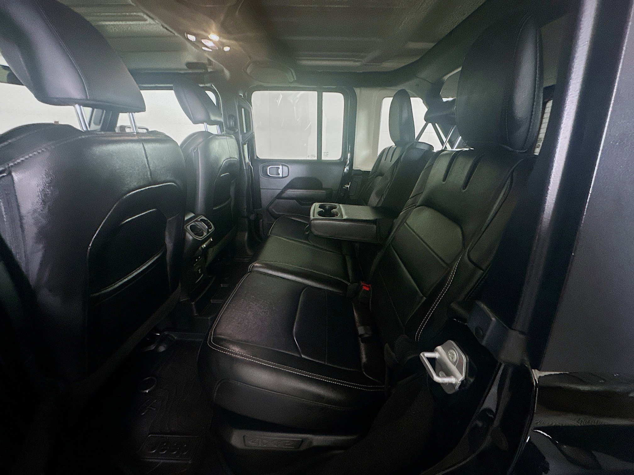 Used 2023 Jeep Wrangler Sahara w/ Cold Weather Group image 28