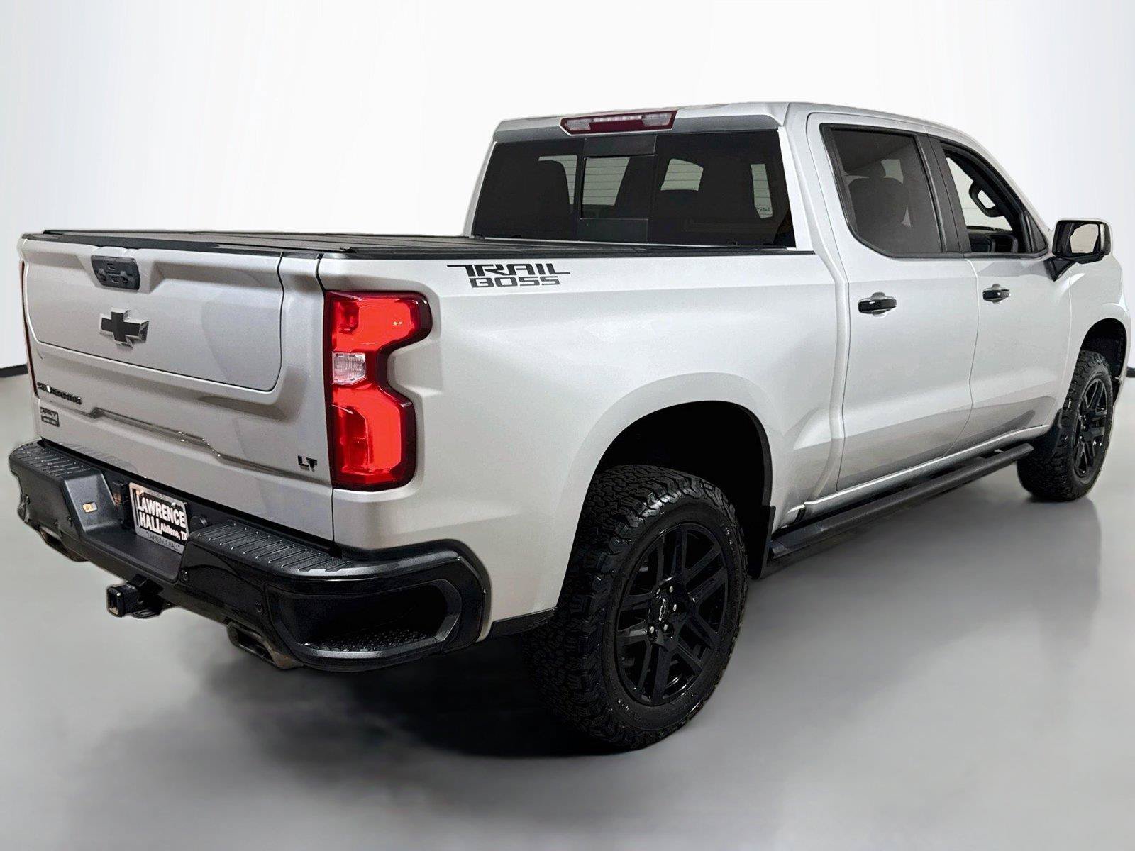 Used 2022 Chevrolet Silverado 1500 LT Trail Boss w/ LT Trail Boss Premium Package AWD/4WD image 4