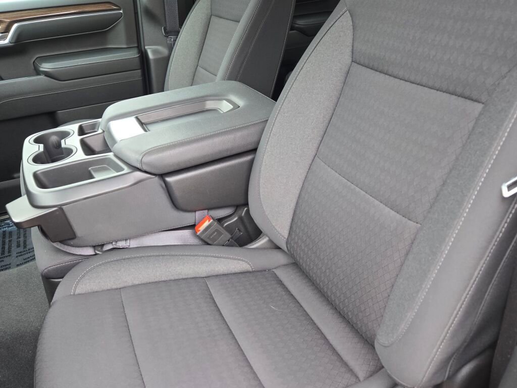 Used 2024 Chevrolet Silverado 1500 LT image 20