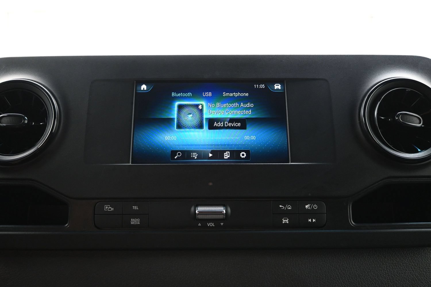 Used 2024 Mercedes-Benz Sprinter 2500 image 32
