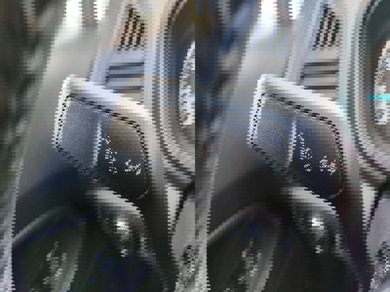 Used 2020 Ford EcoSport SE w/ SE Convenience Package image 28