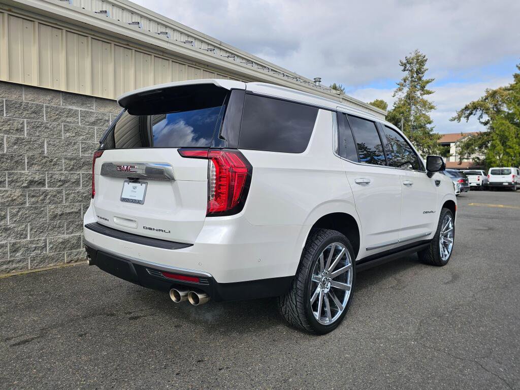 Used 2024 GMC Yukon Denali w/ Denali Reserve Package AWD/4WD image 8