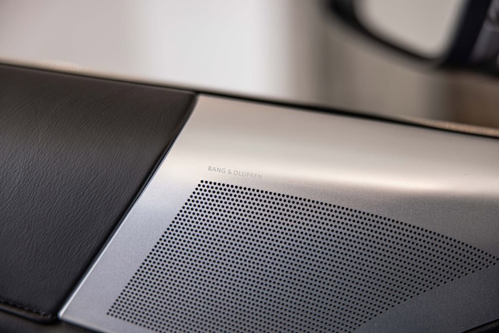 Used 2013 Aston Martin DB9 Coupe image 29