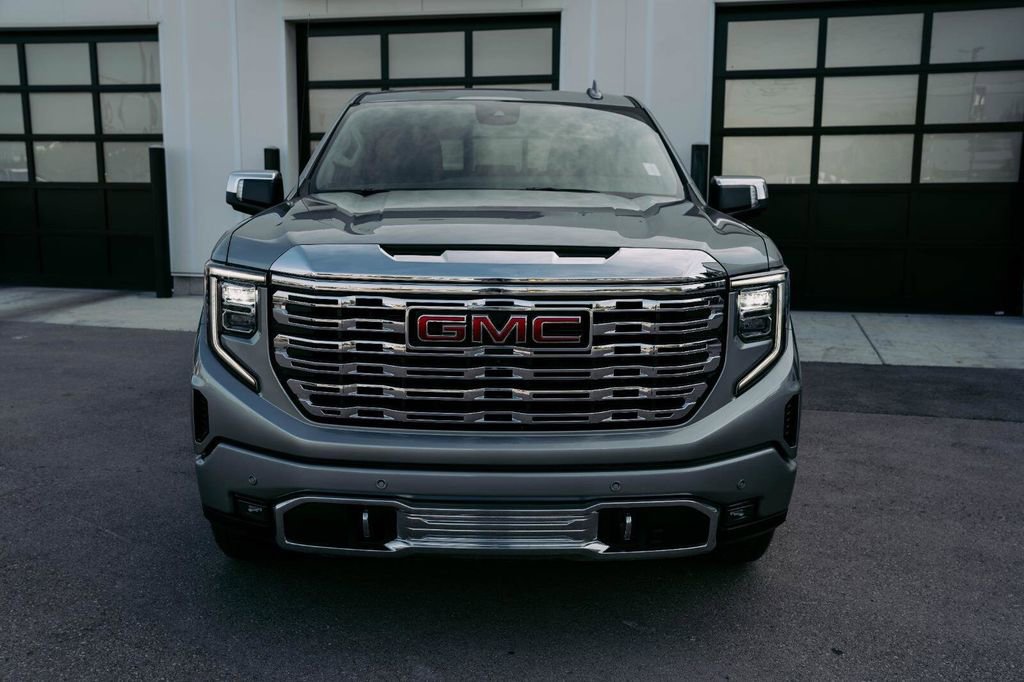Used 2023 GMC Sierra 1500 Denali image 2