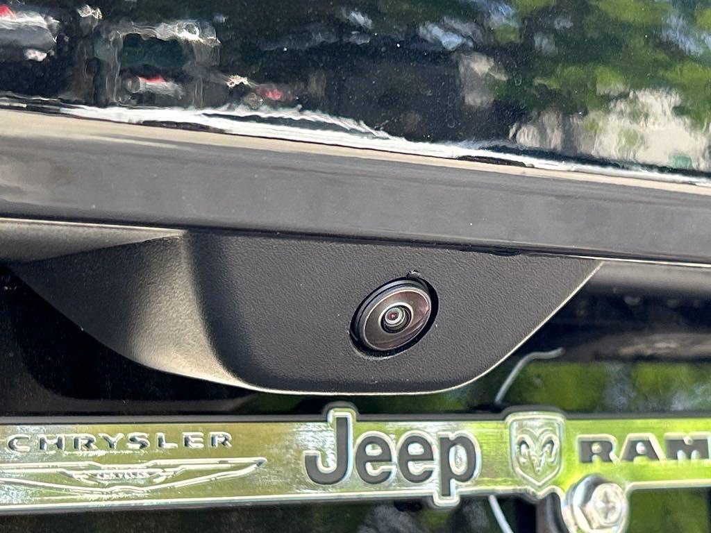 New 2024 Jeep Grand Cherokee Altitude RWD image 19
