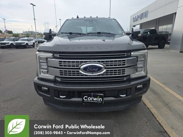 Used 2019 Ford F350 Platinum w/ Platinum Ultimate Package AWD/4WD image 5
