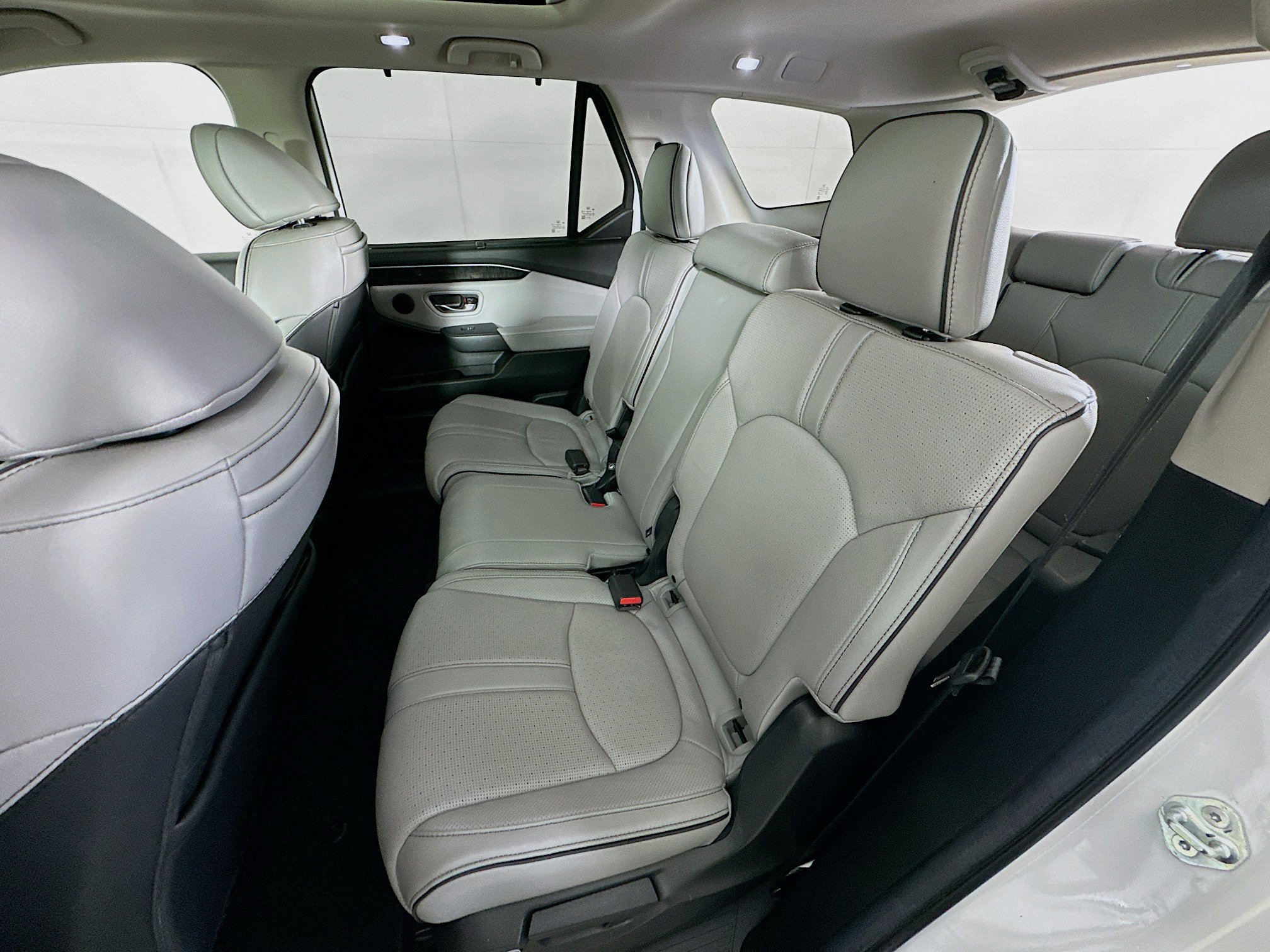 Used 2024 Honda Pilot Elite image 29