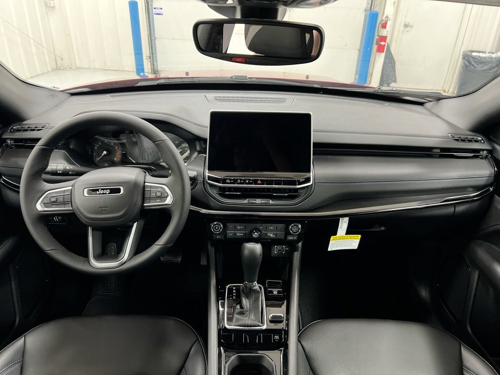 New 2026 Jeep Compass Latitude AWD/4WD image 10