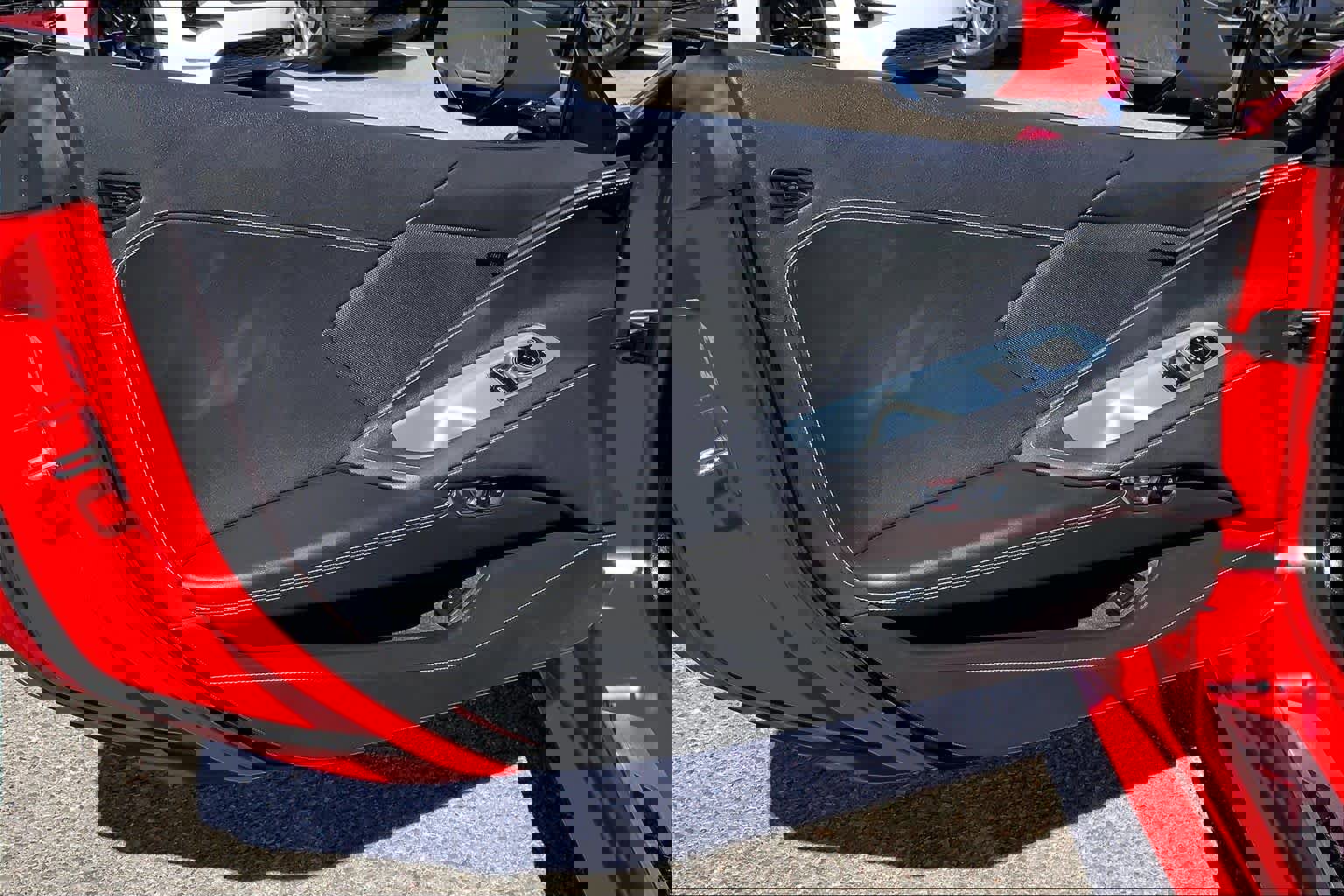 Used 2020 Chevrolet Corvette Stingray Coupe w/ 1LT image 18