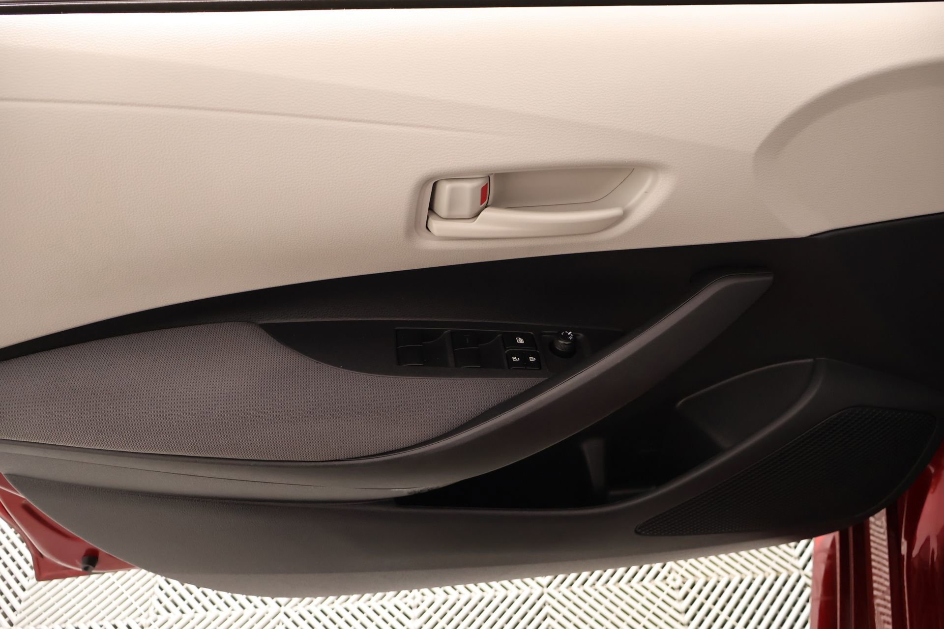 Used 2023 Toyota Corolla LE FWD image 14